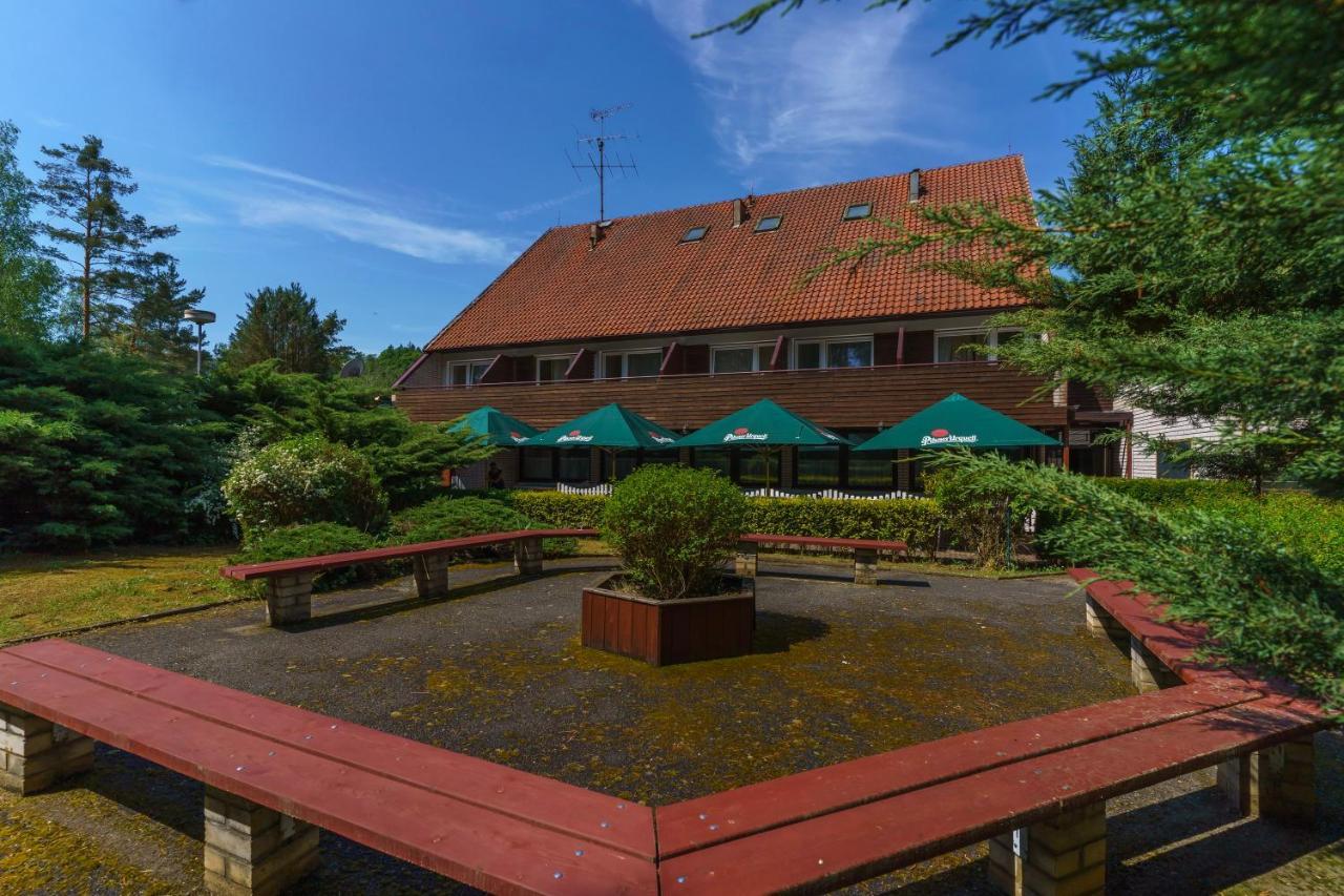 Hotel Hladina Nebrich المظهر الخارجي الصورة